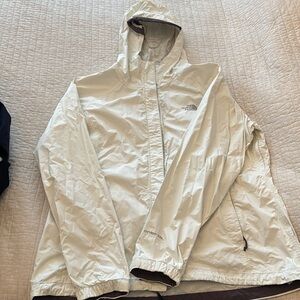 North Face HyVent 2.5L